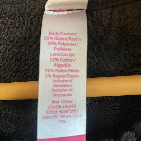 No boundaries shirt / top, black w/ lace & ruffle detailing, size XL (15-17) - Picture 4 of 4